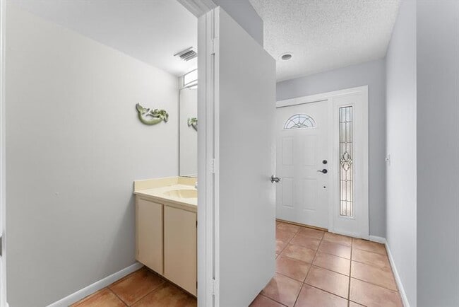 Building Photo - 6175 Riverwalk Ln