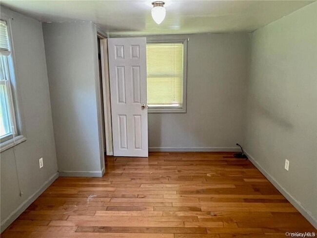 Building Photo - 22 Kelly Hill Rd