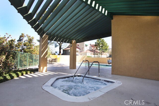 Building Photo - 3005 La Paz Ln