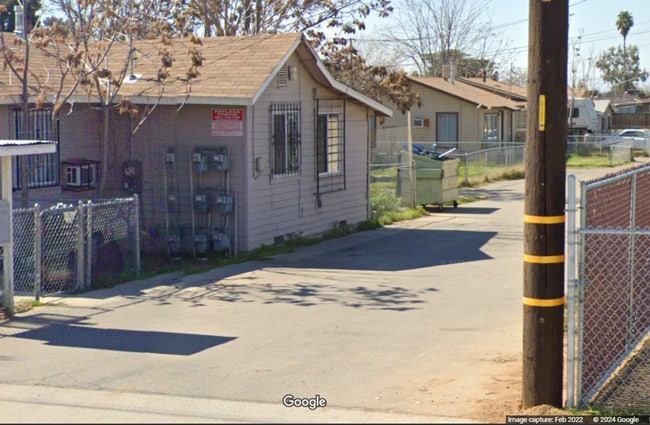 Building Photo - 936 Sterling Rd