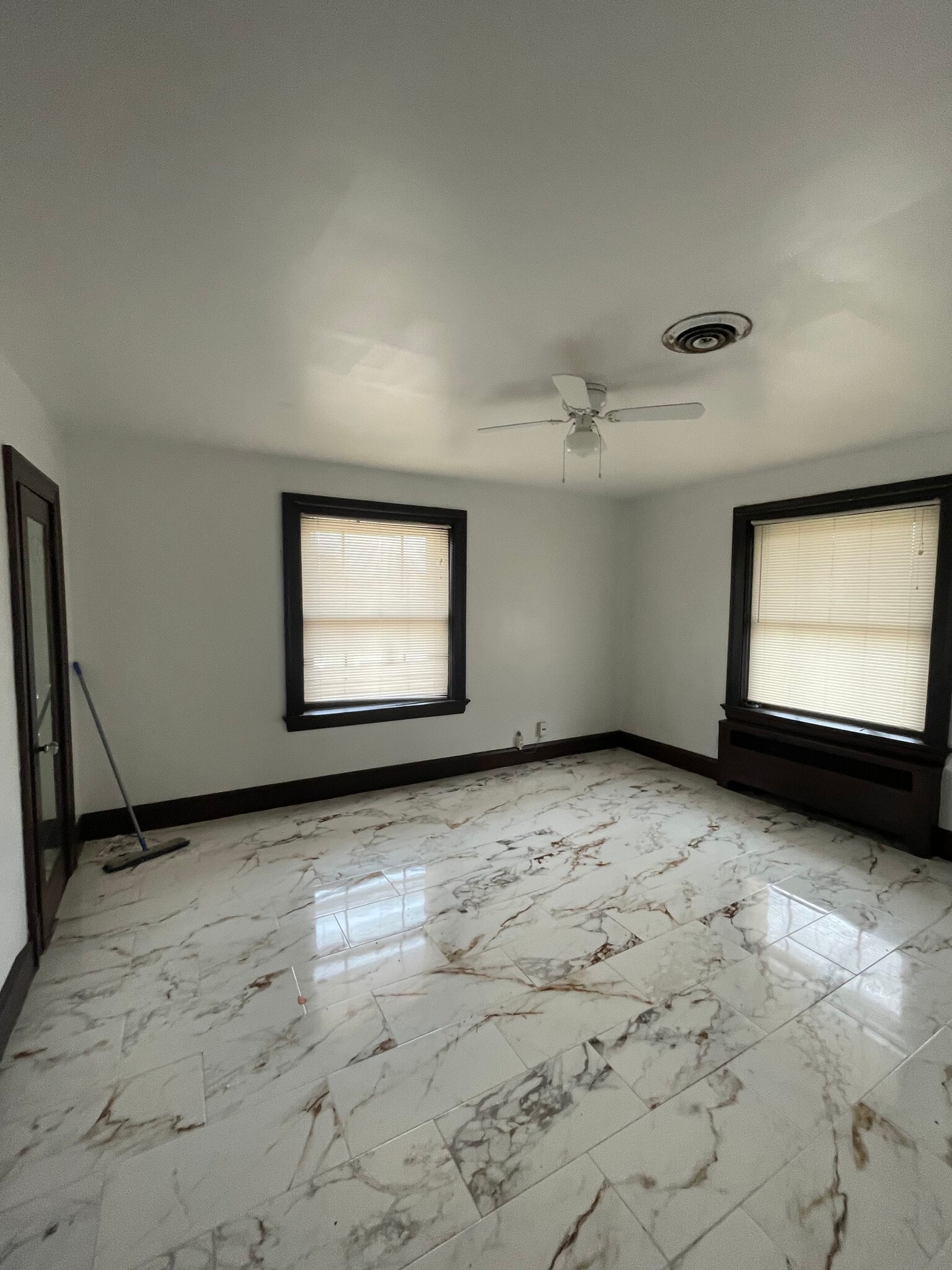 Building Photo - 1192 Overlook Ave