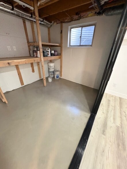 finished workbench area - 19617 Rosewood Ct