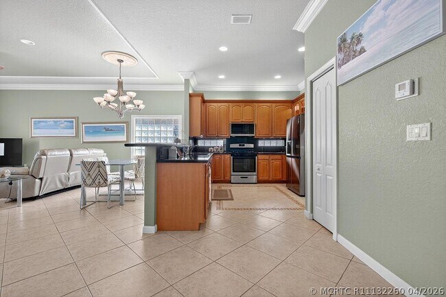 Building Photo - 212 Berenger Walk