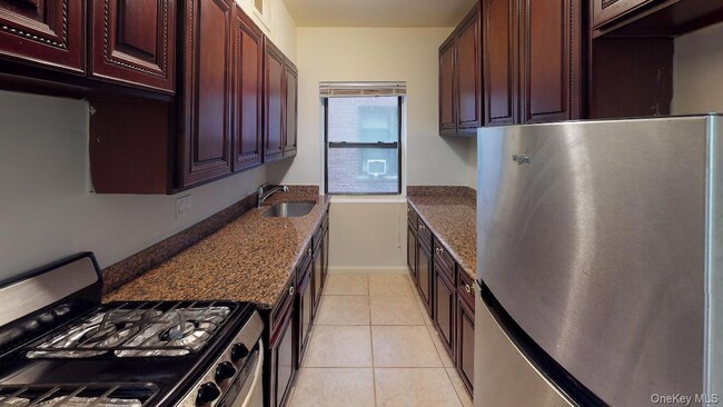 Building Photo - 110-19 72nd Rd