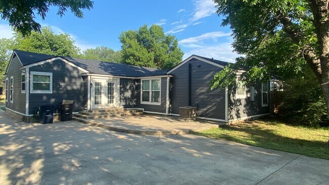 Building Photo - 4012 Boyd Ave
