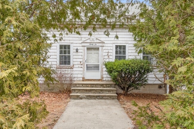 Building Photo - 96 Water St