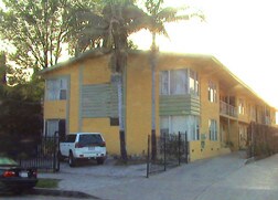 Primary Photo - 1065 S Norton Ave