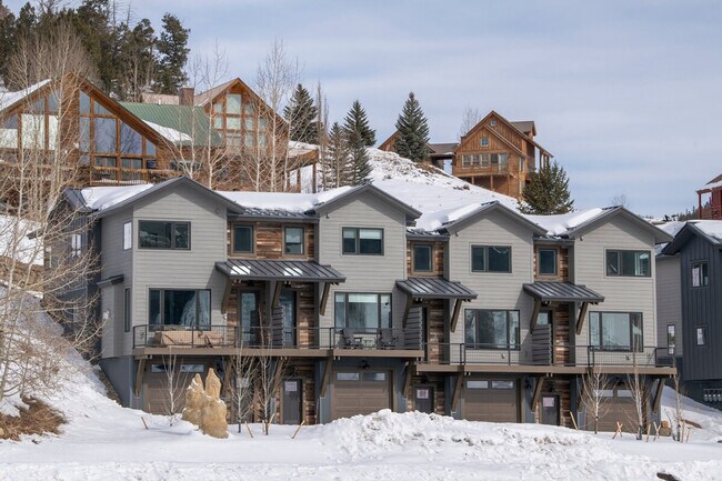 Building Photo - 85 Haverly St