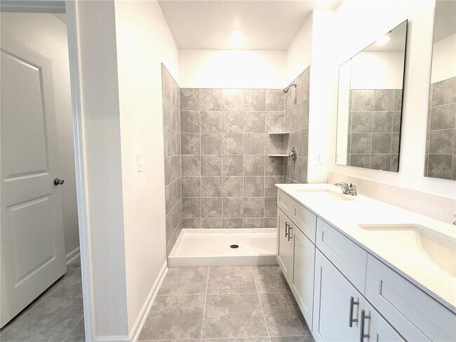 Building Photo - 1469 Deepwater Cir