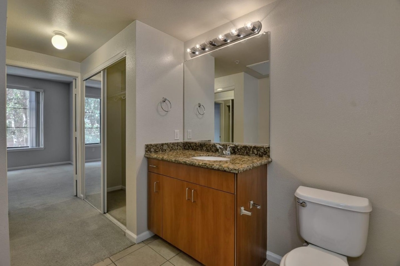 Building Photo - 1060 S 3rd St