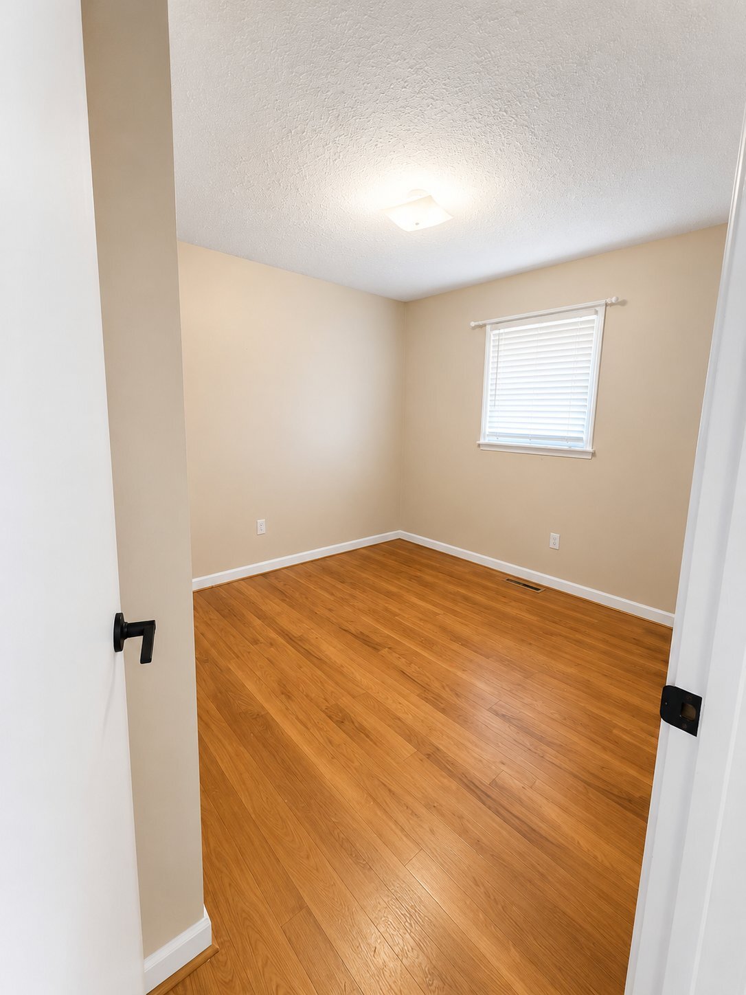 Building Photo - 111 Watzel Ln