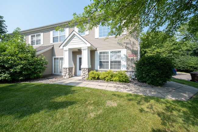 Building Photo - 9679 Alvarado Ln N