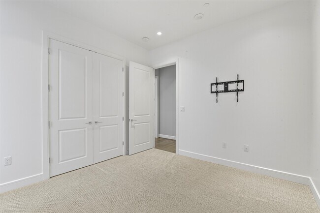 Building Photo - 4521 San Felipe St