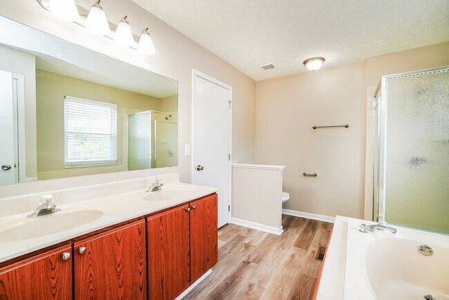 Building Photo - 8435 Priestley Dr