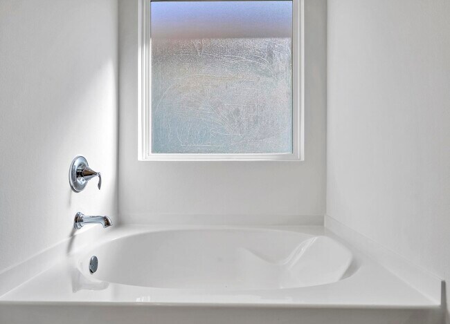 Building Photo - 217 Lyla Ln