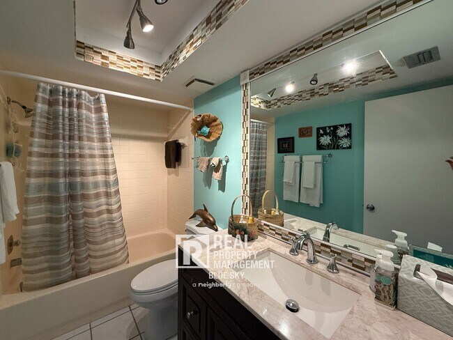 Building Photo - 9639 Greenskeeper Dr