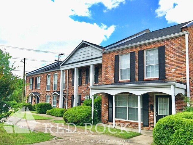 Building Photo - Canterbury Townhomes Columbus, MS