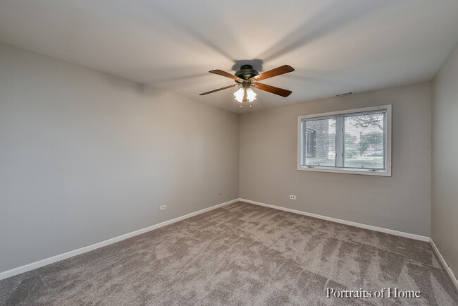 Building Photo - 1462 Stonebridge Cir