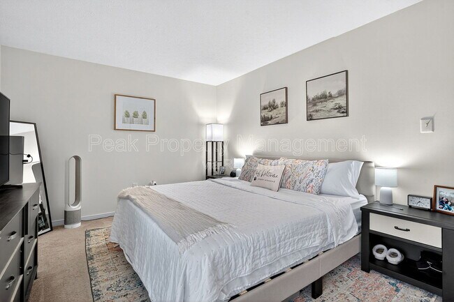 Building Photo - 4917 Hillery Ct