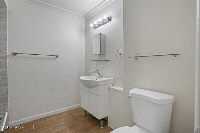 Building Photo - 6528 N 17th Ave