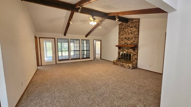 Building Photo - 1700 Kendolph Dr