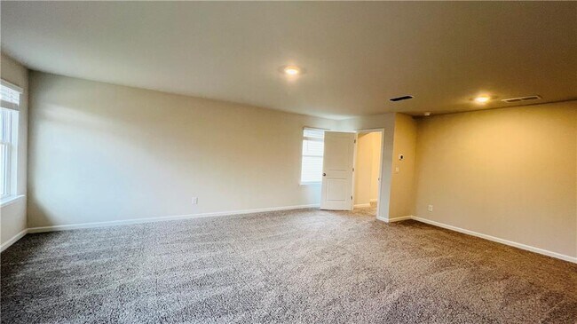 Building Photo - 6056 Hickory Crk Ct