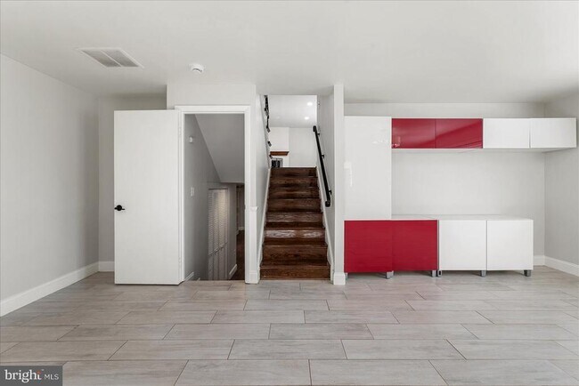 Building Photo - 7114 Xavier Ct