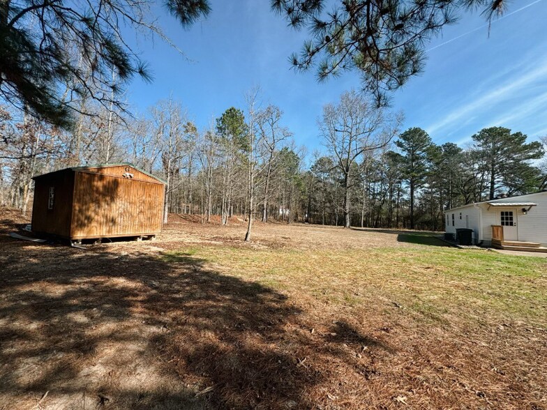 Building Photo - 512 Rock Creek Rd