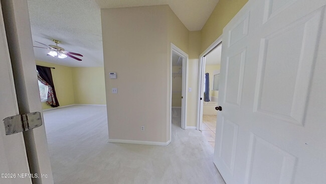 Building Photo - 12404 Hatton Chase Ln E
