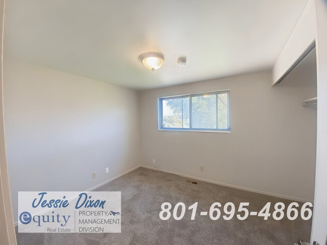 Building Photo - 5136 1250 W