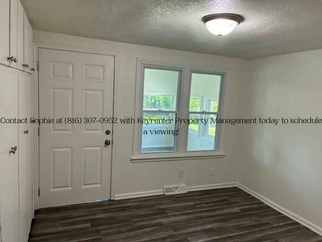 Building Photo - 3 Bed 3 Bath Ready to rent