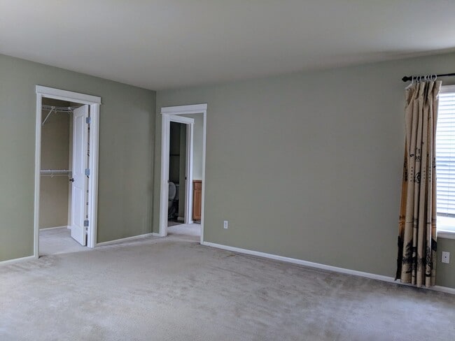 Building Photo - Beautiful 3 Bed 2.5 Bath 2 Story in Kirkland