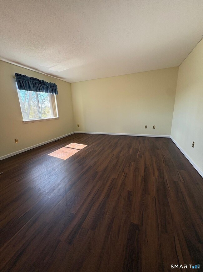 Building Photo - 10 South St