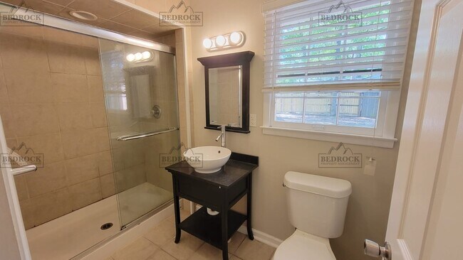 Building Photo - 1218 Byron Ave SW