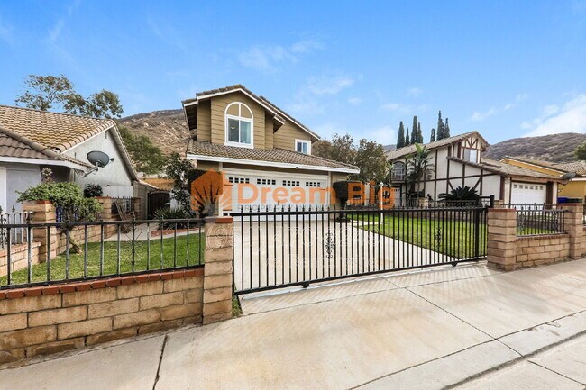 Building Photo - 12025 Weeping Willow Ln