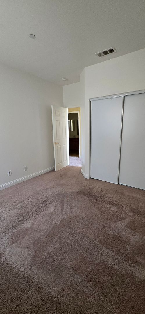 Building Photo - Loma Linda 4 Bedroom Located in Mission La...