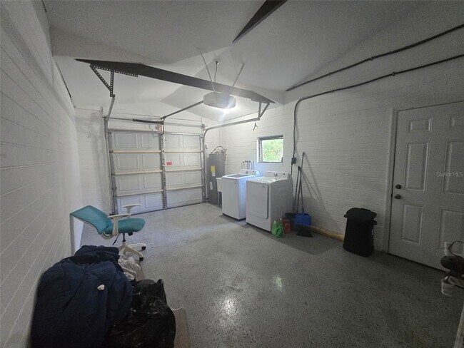 Building Photo - 2909 Hargill Dr