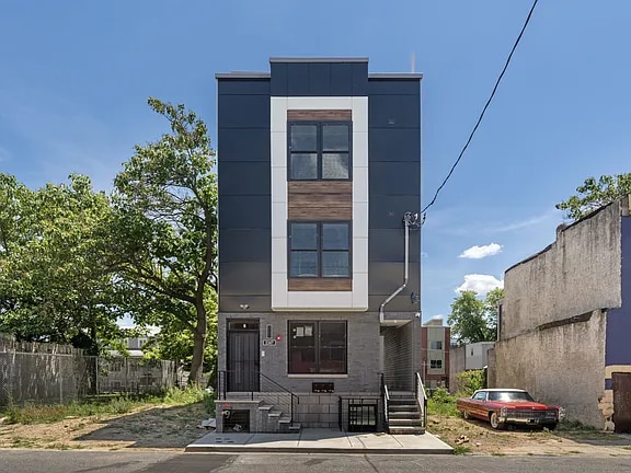 Building Photo - 2247 N 8th St