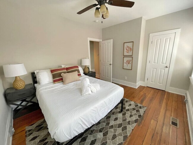 Building Photo - 1470 Goetz Alley