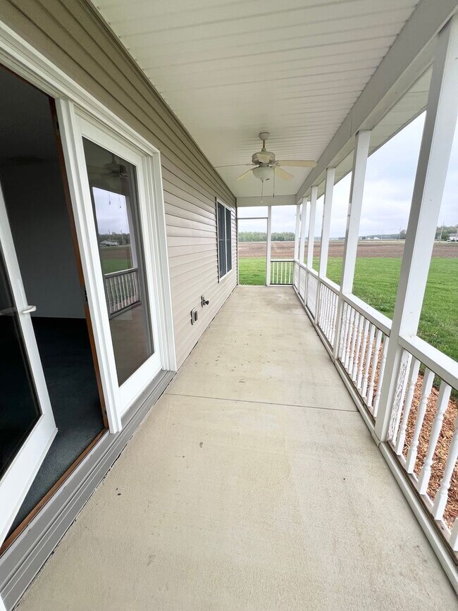 Building Photo - 13711 Hoagland Rd