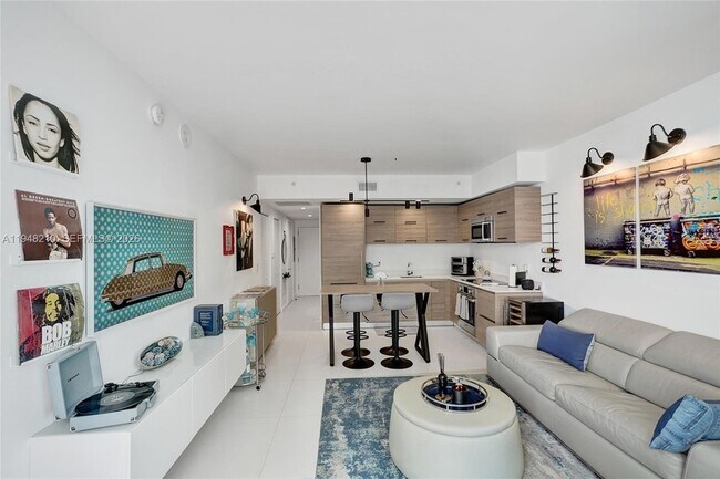 Building Photo - 1300 S Miami Ave