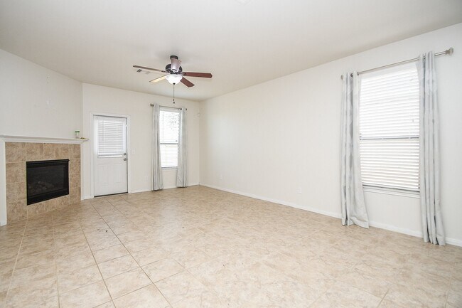 Building Photo - 5715 Water Violet Ln