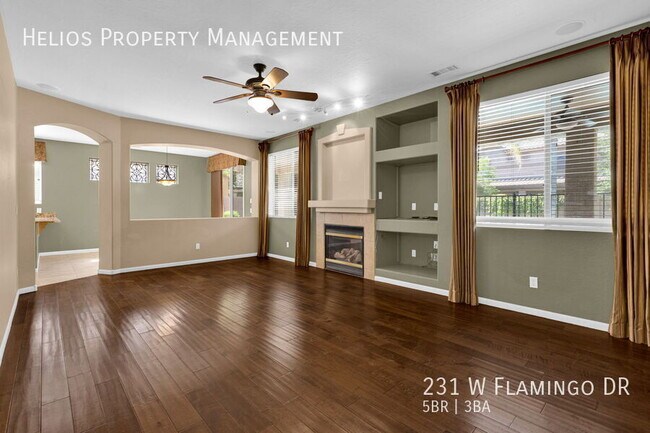 Building Photo - 231 W Flamingo Dr