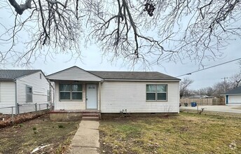 Building Photo - 3 Bedroom 1 bathroom home