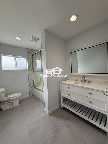 Building Photo - 1930 E Missouri Ave