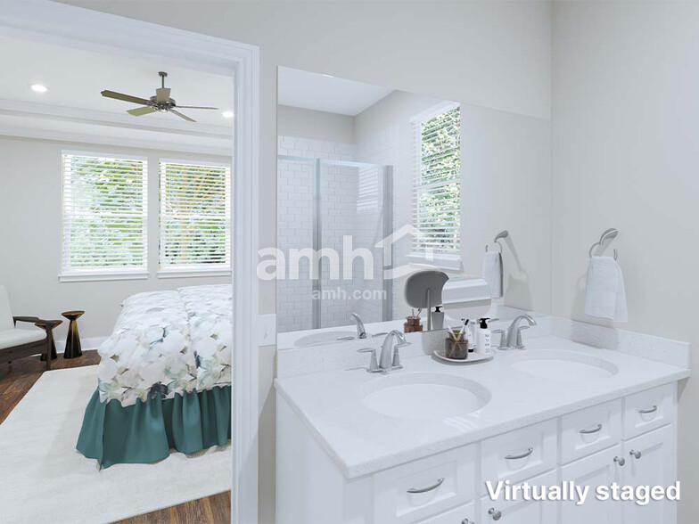 Building Photo - 7049 Creeksong Dr