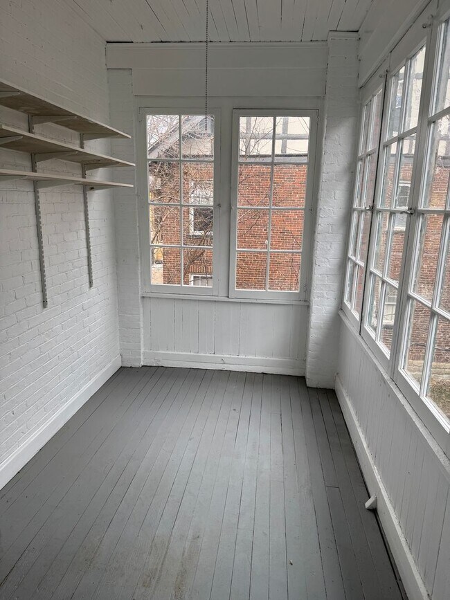 Building Photo - 1766-1768 Oak St