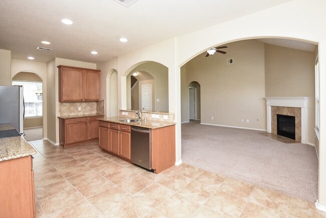 Building Photo - 21373 Thurston Crossing Dr