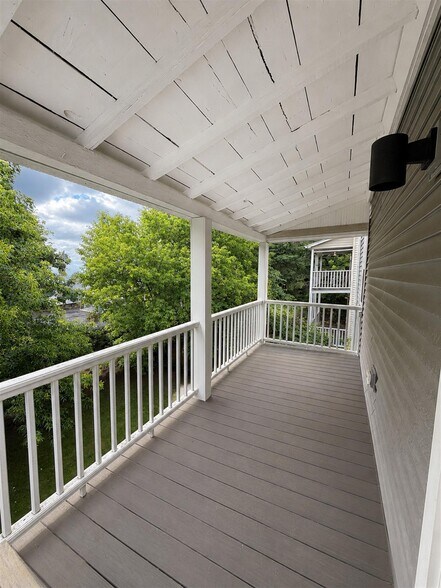 Building Photo - 43 Garrison Ave