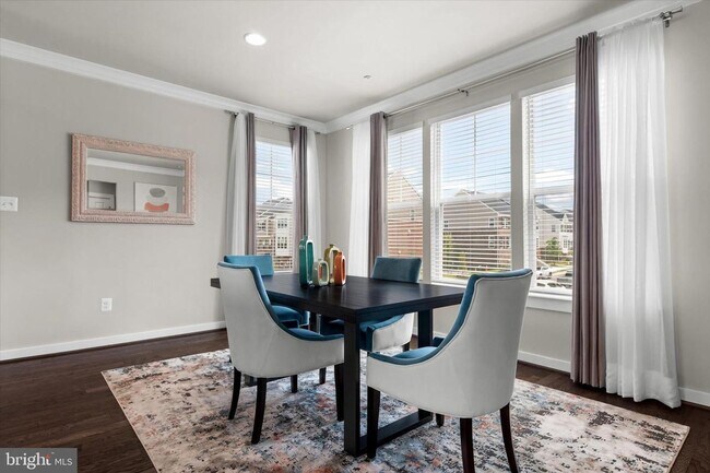 Building Photo - spacious 3-bedroom, 2 full and 2 half bathroom residence